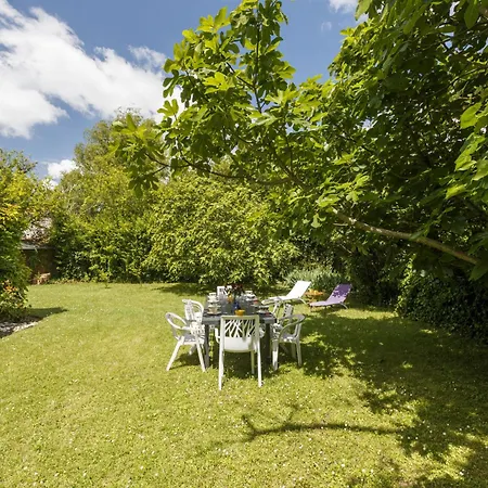 Les Figuiers By Interhome 펜션 보-쉬르-메르